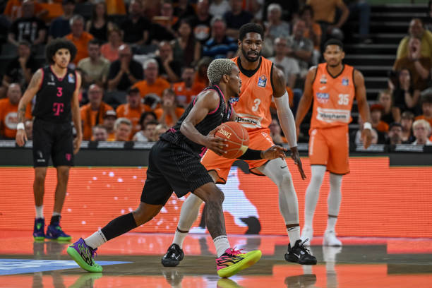 能让我们更 能让我们更