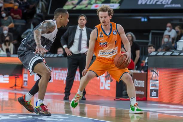 将拉开之际 将拉开之际